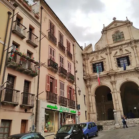 Domu 'e Casteddu Apartman *